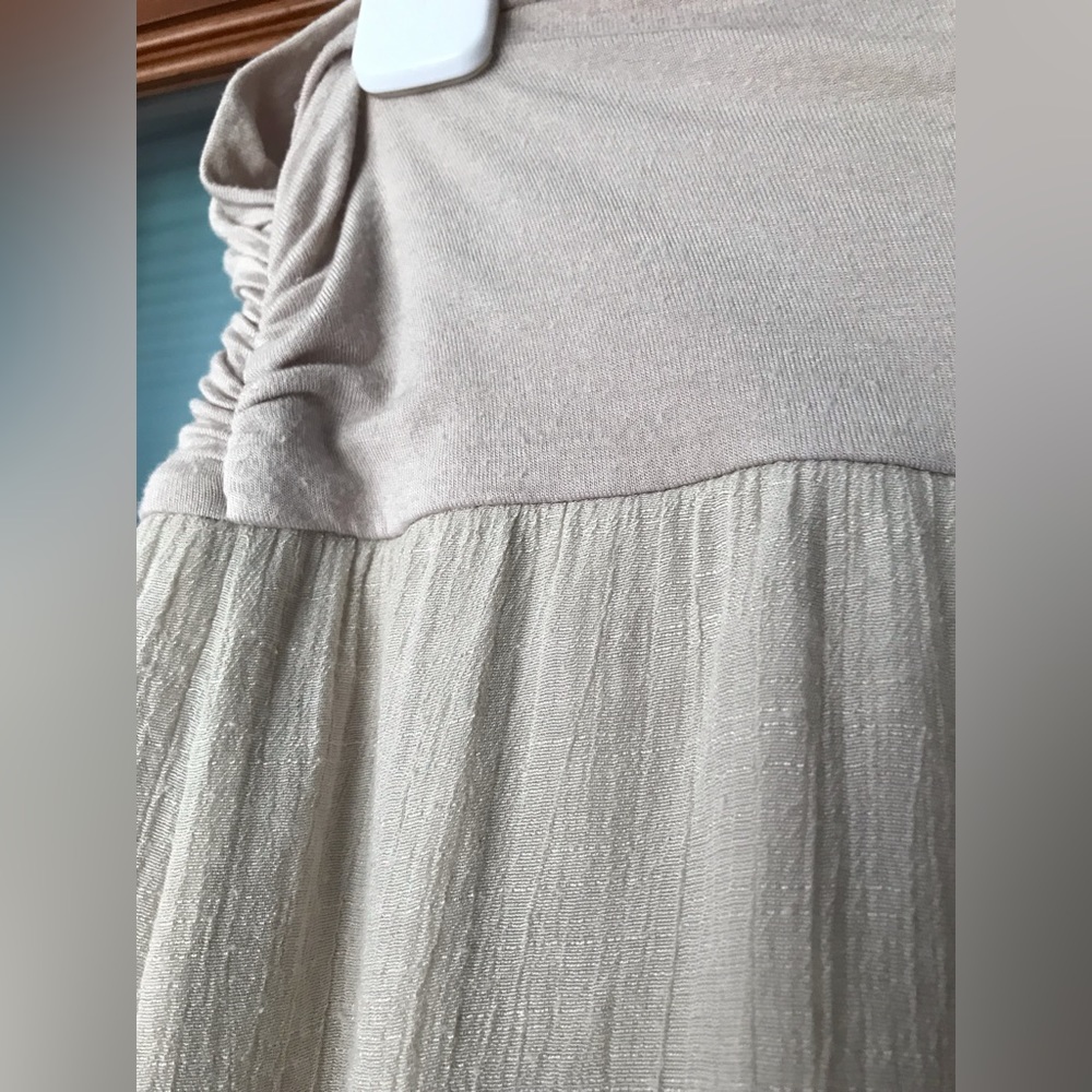 Elegant Cream High Low Skirt - Picture 5 of 7